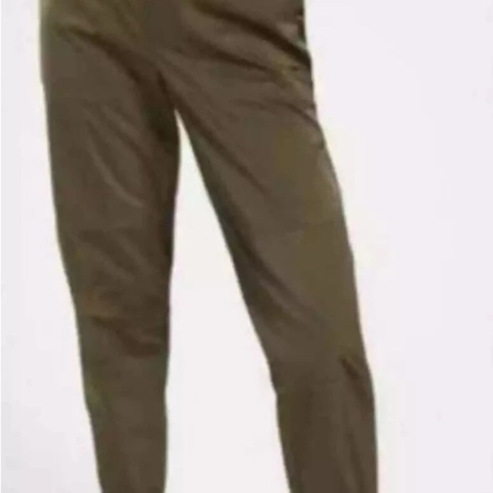 Athleta Radiant pant Olive Green Pants